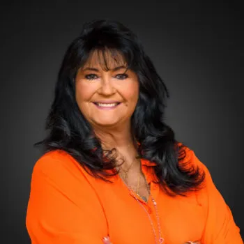 Angie Bosley headshot